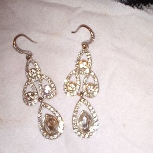 Teardrop earrings, perfect for your occasion. These are of great quality.